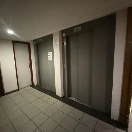 Neves - Location: Pour 4 Personnes Dans Un Quartier Jeune Et Anime / Les Neves Mae-9059 아파트