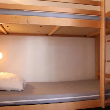 Neves - Location: Pour 4 Personnes Dans Un Quartier Jeune Et Anime / Les Neves Mae-9059 * Val Thorens