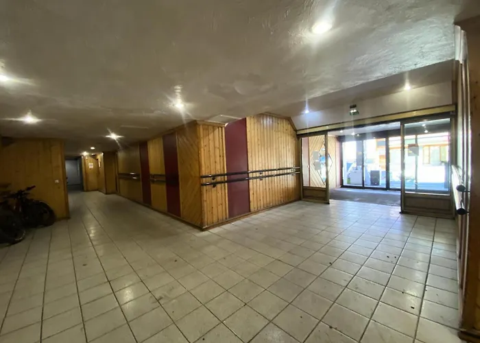 Neves - Location: Pour 4 Personnes Dans Un Quartier Jeune Et Anime / Les Neves Mae-9059 *