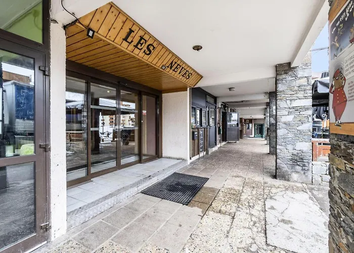 Neves - Location: Pour 4 Personnes Dans Un Quartier Jeune Et Anime / Les Neves Mae-9059 Val Thorens